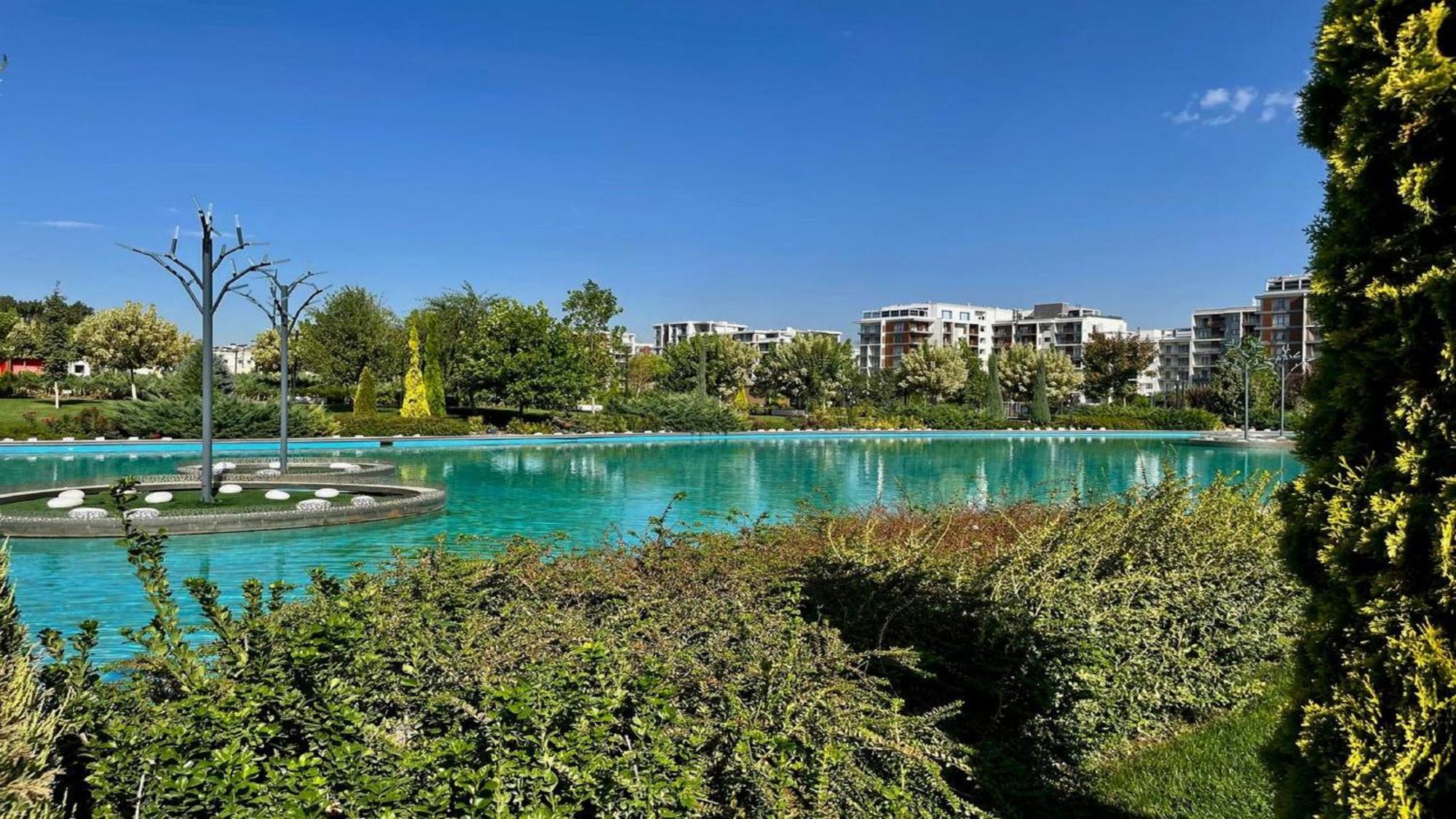 Holiday Inn Tashkent City By Ihg Exterior photo